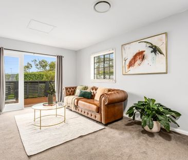 42 Silver Crescent, Westleigh NSW 2120 - House For Rent | Domain - Photo 3