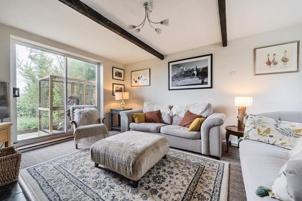 3 bedroom semi-detached house to rent - Photo 1