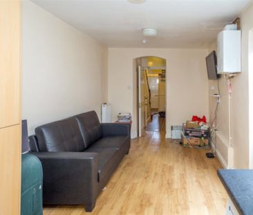 Southlands Road, South Bank - P10010 - Photo 1