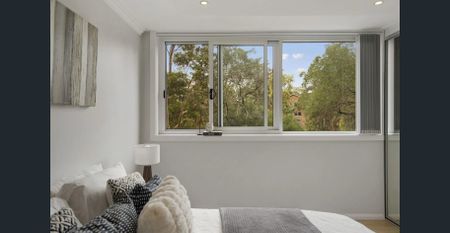 Location! Location! Location! - Photo 2