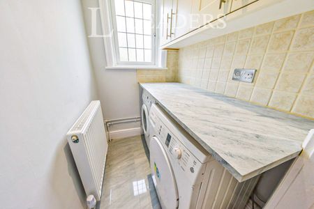 1 bedroom flat to rent Stanley Lodge - Photo 4