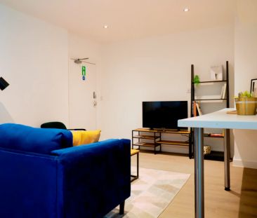 5 Bedroom House - Photo 1