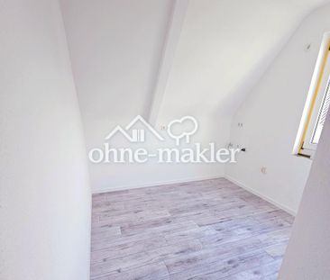 Traumhafte 4- Zimmerwohnung mit Balkon / Erstbezug nach Sanierung - Photo 4