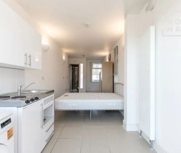 Greenford Avenue, W7 - Photo 2