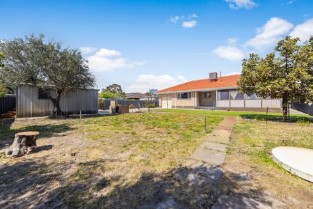 Characteristic Home in a Whisper Quiet Location&comma; with Monthly Lawn Mowing Included&excl; - Photo 5