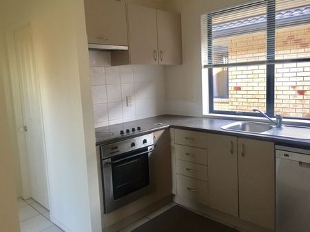 Tidy Standalone Unit - Photo 3