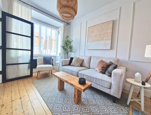 2 Bedroom Terraced Available Arranging tenancy - Photo 1