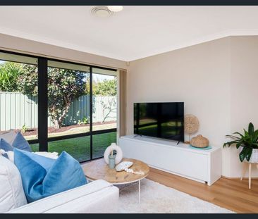 Modern Family Home in South Guildford - Photo 5