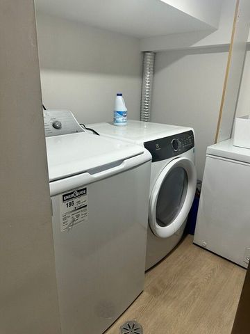 For Lease - 124 malvern Avenue Unit# 1, Toronto, Ontario - Photo 2