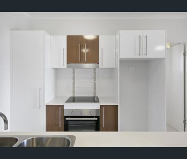 TWO BEDROOM WALK TO CBD AND LIGHT RAIL - Photo 4