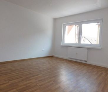 Bezugsfertige 3-Zimmer-Wohnung im Erdgeschoss mit Balkon und Lamina... - Photo 4