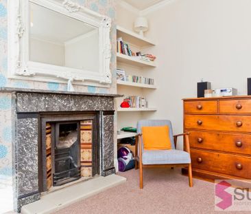 2 bedroom ground floor flat to rent - Photo 2