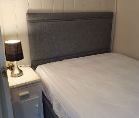 5 bedroom house, 1 en-suite - Photo 4