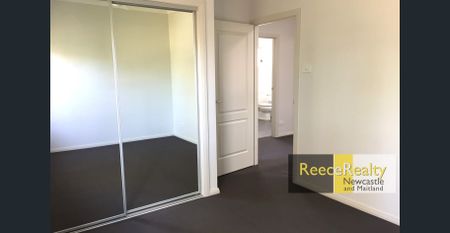 Quality Townhouse with Dishwasher & A/C - Photo 2