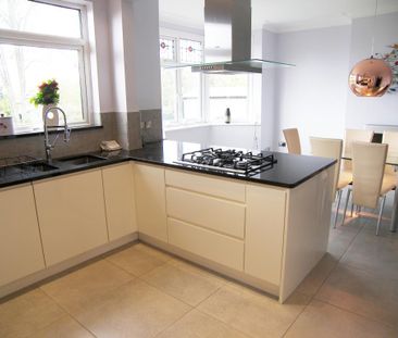 271, Lidgett Lane, Moortown, Leeds, LS17 6PD - Photo 6