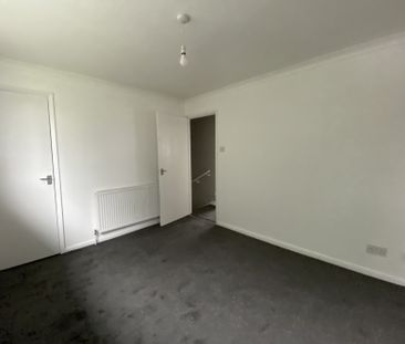 40 Wawne Lodge, Hull - Photo 1