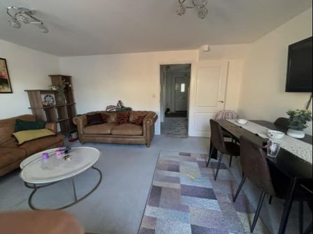2 bedroom end of terrace house to rent - Photo 4