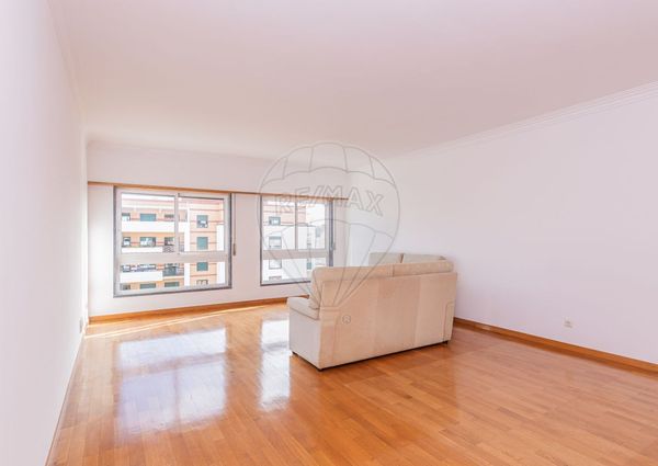 Apartamento T3 em Lisboa