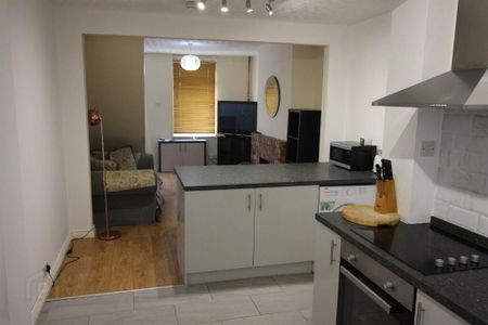 13 Capstone Street, Belfast, BT9 7HN - Photo 3