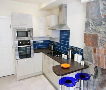 Apartment 2 (Gwyrddlas), 121 High Street - Photo 6