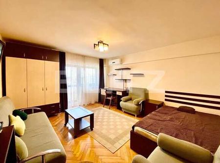 Apartament cu 1 camera, 40 mp, decomandat, zona Marasti - Photo 3
