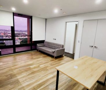 2 bedroom 2 bathroom - Photo 2