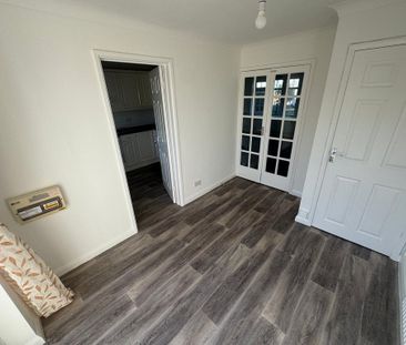 3 bedroom terraced house to rent - Photo 6