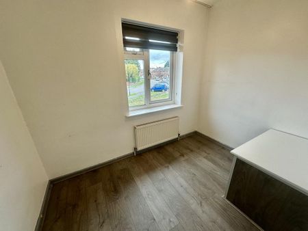 3 bedroom property to rent - Photo 2