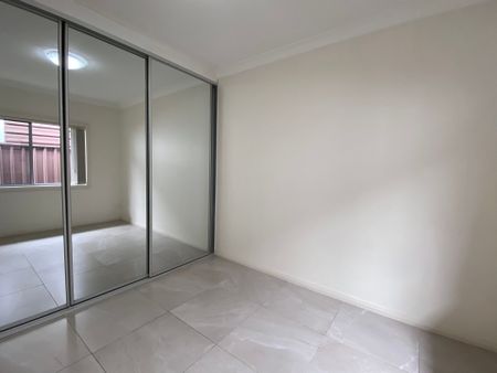 GREAT FAMILY HOME! - Photo 3