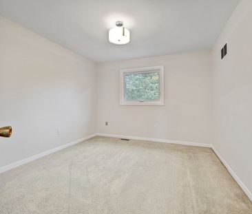 For Lease - 6302 Tenth Line Unit# Main, Mississauga, Ontario - Photo 5