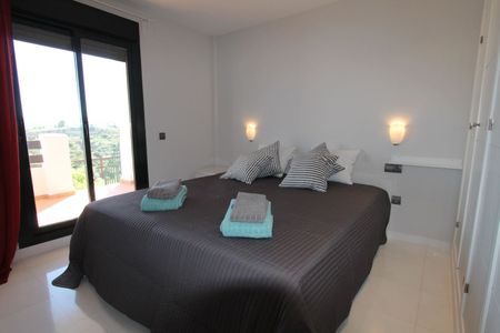 Ground Floor Apartment in Casares Playa - Photo 4