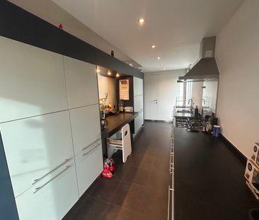 Ruim duplexappartement (140 m²) met 2 slpkrs en ruim terras in Paal - Foto 6