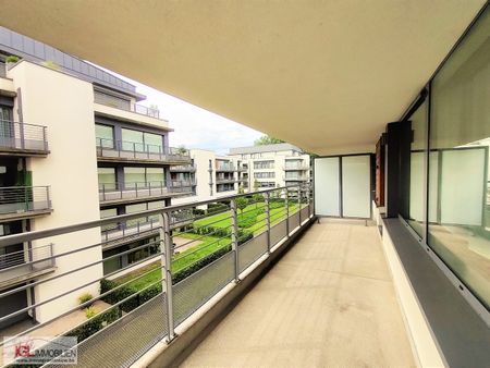 Ultra modern appartement met 1 slaapkamer en zeer ruim terras - Photo 2