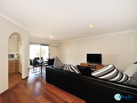 BEAUTIFUL UNIT IN A GREAT LOCATION! - Photo 4