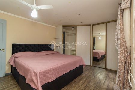 Casa em Condomínio com 4 quartos e 196m² para alugar em Vila Assunção, Porto Alegre. - Photo 2