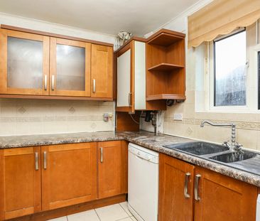 3 bedroom house to rent Horsell Road, Orpington, BR5 - Photo 6