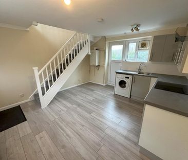 1 bedroom terraced house to rent - Photo 2