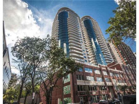 2 Br Condo For Rent In Downtown W/ Undgr. Parking & In Suite Laundry! - Photo 2