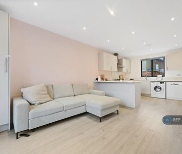 1 bedroom flat to rent - Photo 5