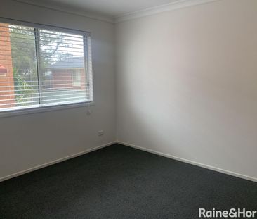 2/29 Campbell Road, Tamworth, NSW 2340 - Photo 4