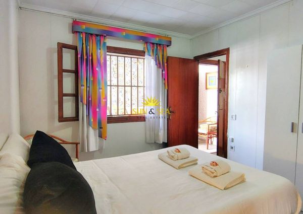 2 BEDROOM VILLA IN MIL PALMERAS