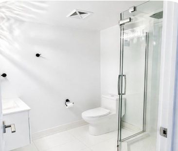 For Lease - 6065 Mcleod Road Unit# 202, Niagara Falls, Ontario - Photo 5