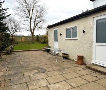 3 bedroom semi-detached house to rent - Photo 3