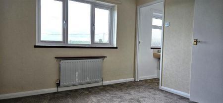 3 bedroom detached house to rent - Photo 5