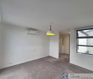 BEAUTIFUL MODERN HOME WITH A VIEW - Photo 5