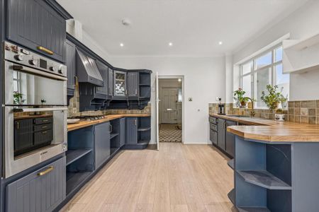 5 bedroom semi-detached house to rent - Photo 5