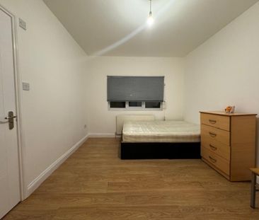 1 bedroom house of multiple occupation to rent - Photo 1