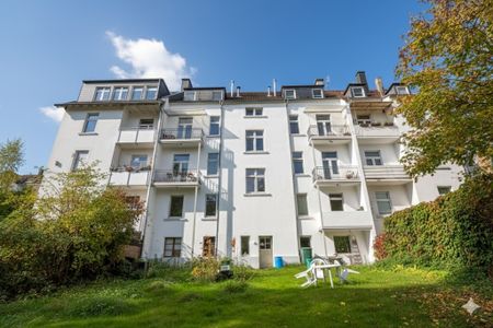 Ca. 51 m² große 2-Zimmer-Dachgeschosswohnung mit Tageslichtbad in Hagen-Eilpe - Foto 4