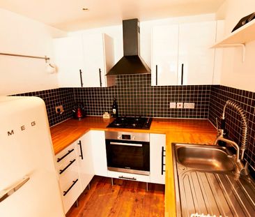 2 Bed Flat, Dalston, E8 - Photo 5
