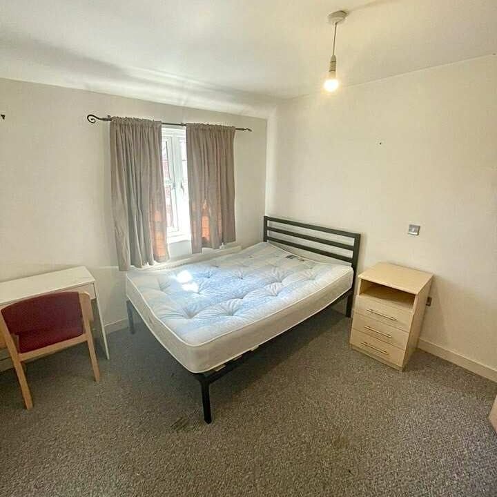 Room in a Shared House, Carisbrooke Road, B17 - Photo 1